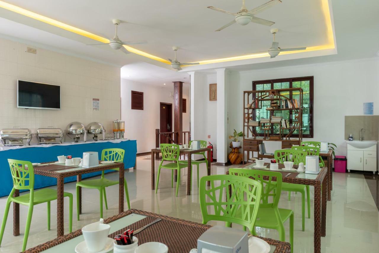 Crystal Sands Villa остров Маафуши Екстериор снимка
