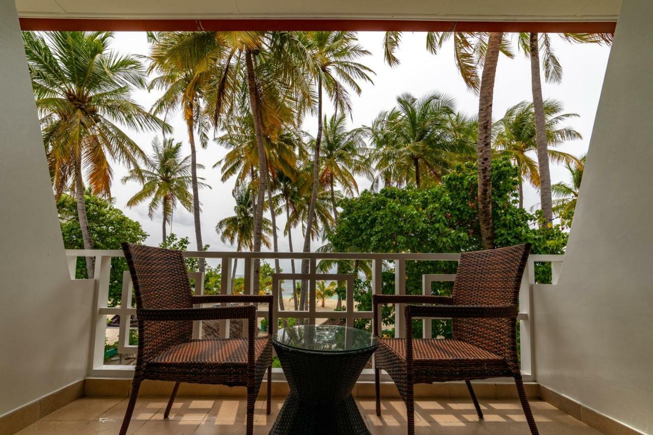Crystal Sands Villa остров Маафуши Екстериор снимка